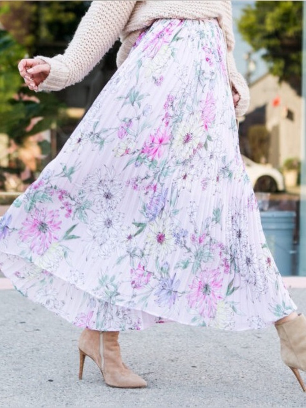 H&M Pastel Pink Floral Pleated Long Skirt Size